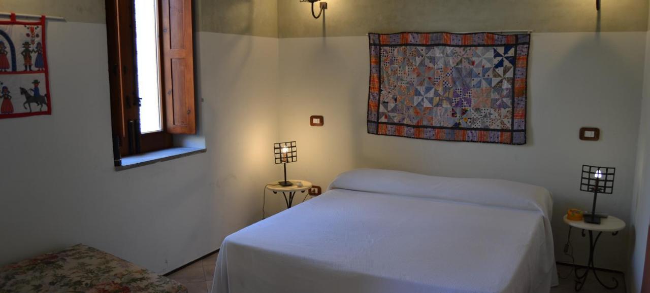 Bioagriturismo Antica Sena Milici Екстериор снимка