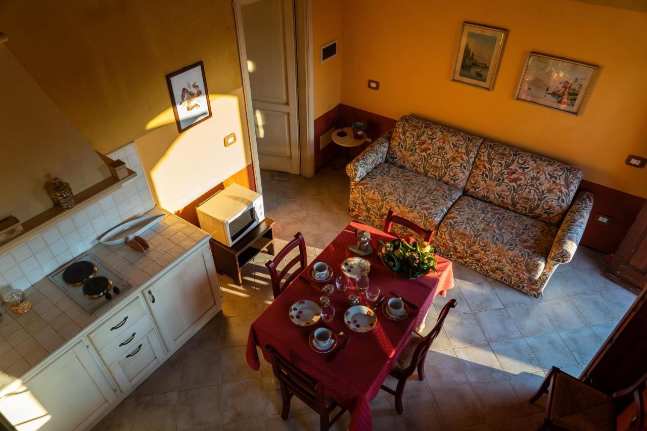 Bioagriturismo Antica Sena Milici Екстериор снимка