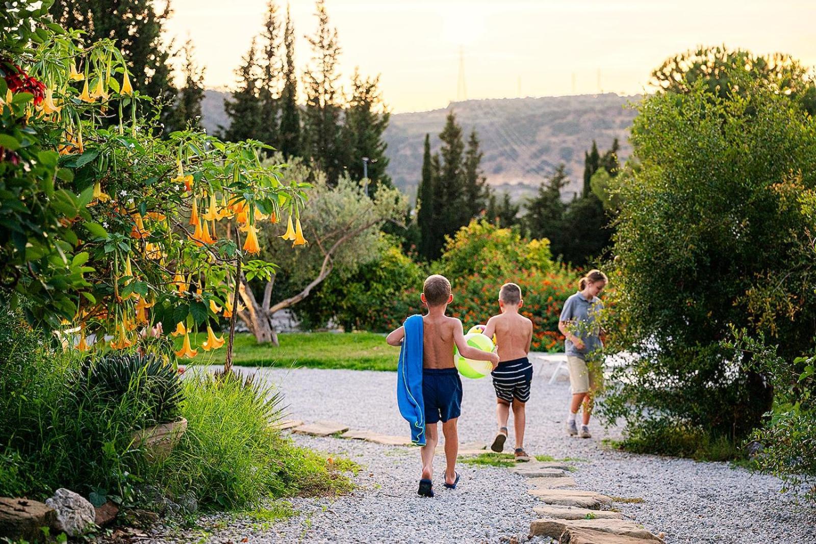 Bioagriturismo Antica Sena Milici Екстериор снимка