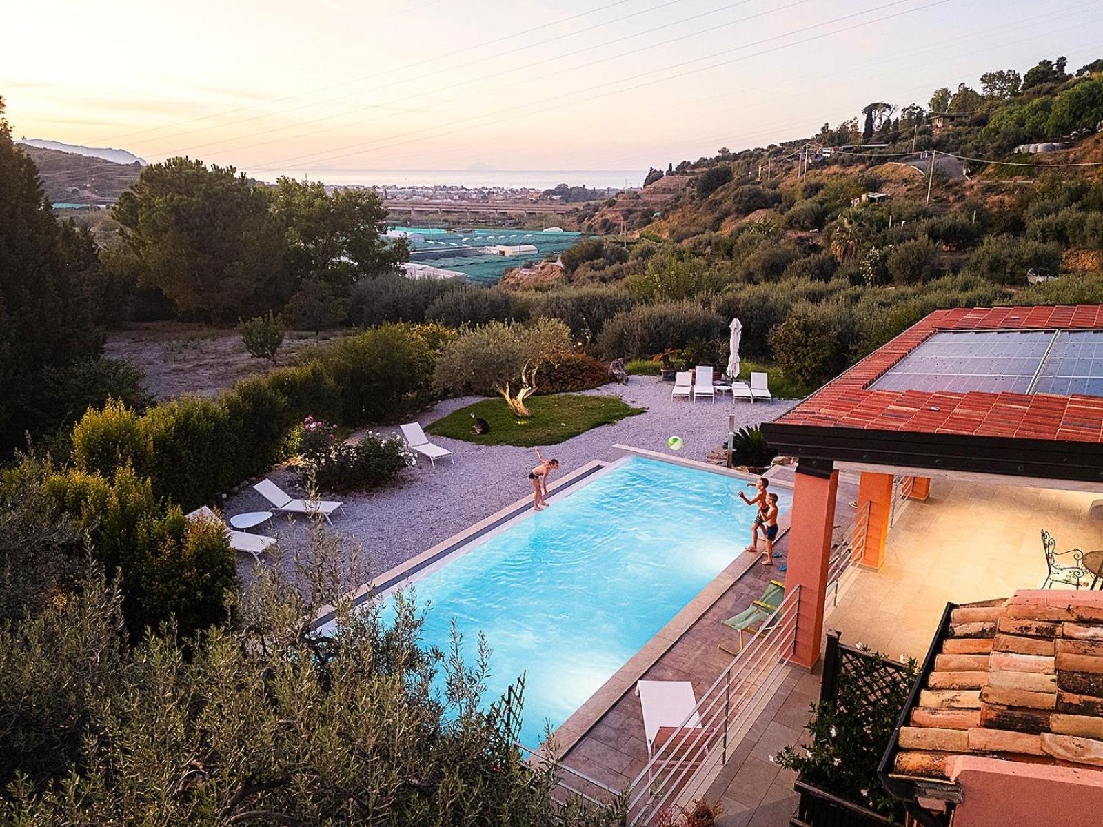 Bioagriturismo Antica Sena Milici Екстериор снимка